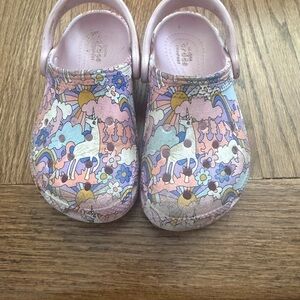 Kids Unicorn Crocs - Pink